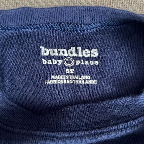 Glow in the dark shark pajama set - Picture 3 of 4